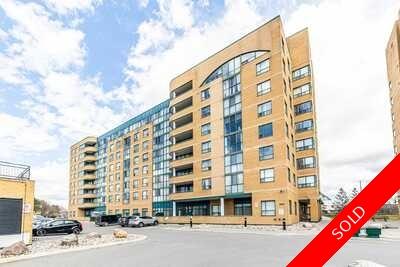 Pickering Village East Condo Apartment for sale: Emerald Point Condo Suites 2+1  Stainless Steel Appliances, Laminate Floors 1,075 sq.ft. (Listed 2022-04-18)