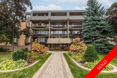 Oshawa Condo Apartment for sale: McLaughlin Heights Condos 2 bedroom  Stainless Steel Appliances, Glass Shower, Laminate Floors 1,112 sq.ft. (Listed 2023-10-02)