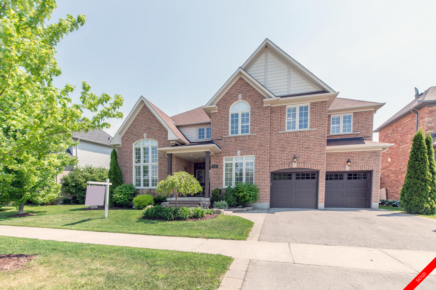 Uxbridge 2-Storey for sale: 4 bedroom 3,201 sq.ft. (Listed 2018-06-01)