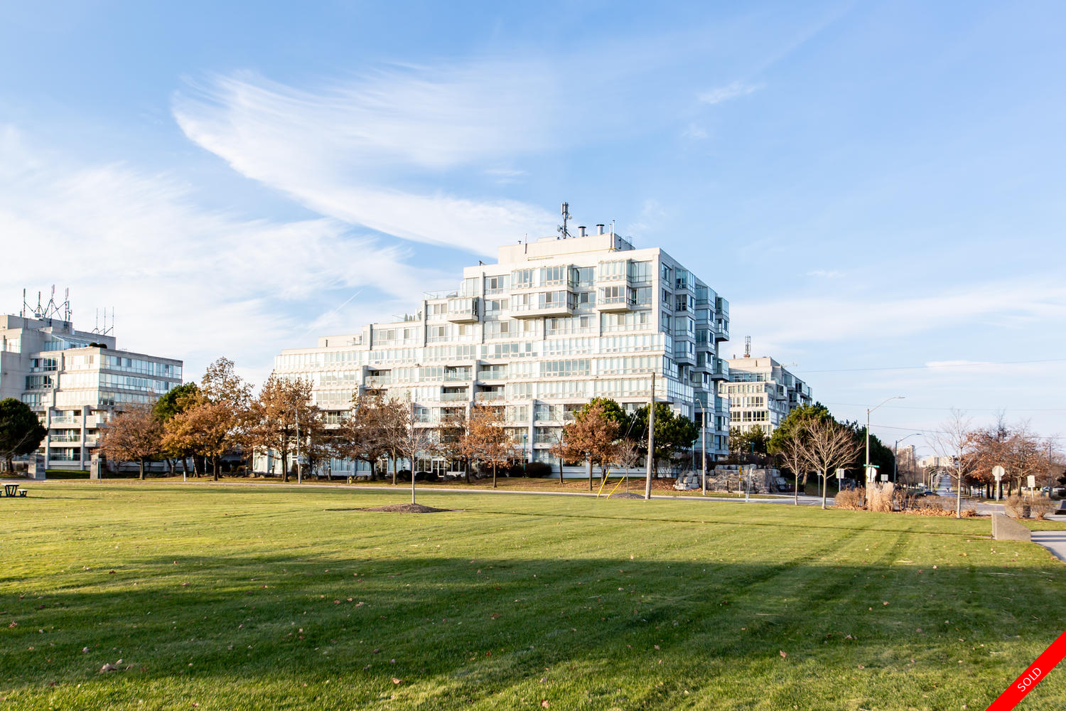 South West Condo Apartment for sale: The Breakers 2 bedroom 1,182 sq.ft. (Listed 2019-03-25)