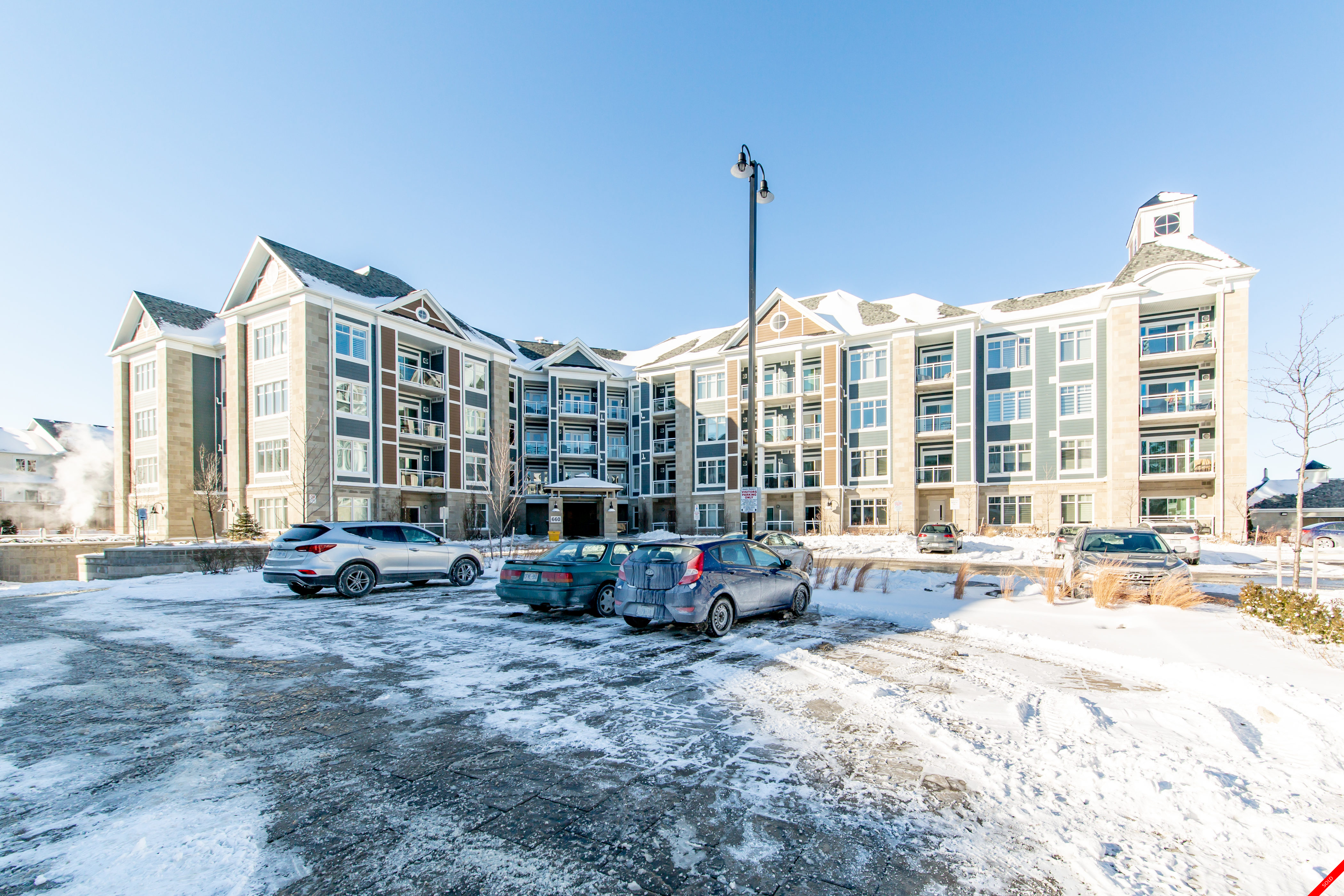 Whitby Shores Condo Apartment for sale: 1+1 811 sq.ft. (Listed 2019-03-12)
