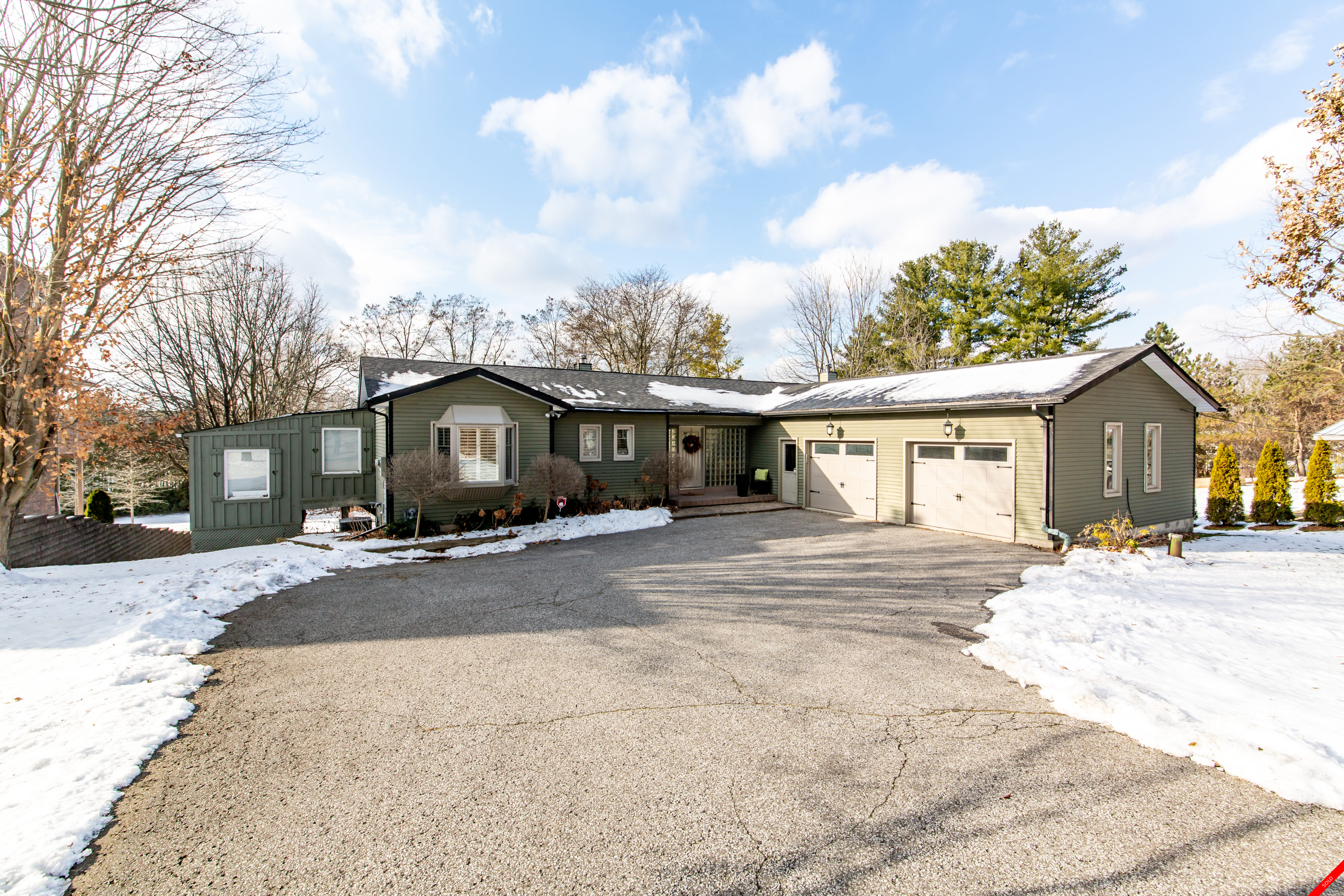 Greenwood Bungalow for sale: 3+1 1,747 sq.ft. (Listed 2019-08-21)