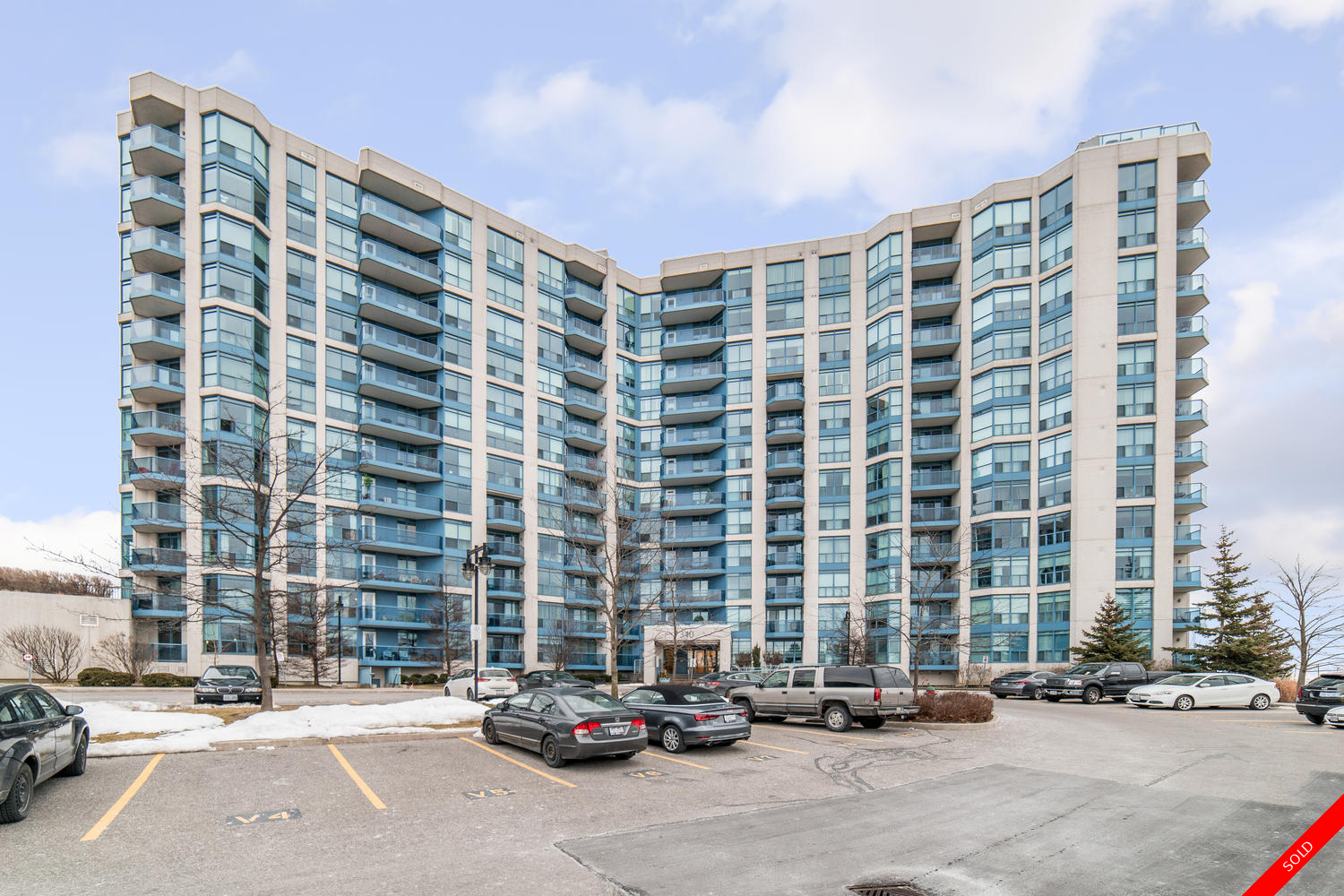 Port Whitby Condo Apartment for sale: The Yacht Club 2 bedroom 750 sq.ft. (Listed 2020-01-31)