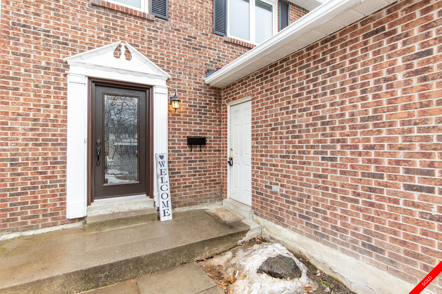 Downtown Whitby 2-Storey for sale: 3 + 1 (Listed 2020-02-26)