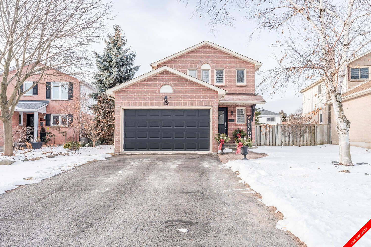 South West 2-Storey for sale: 3 bedroom Hardwood Floors (Listed 2021-02-18)