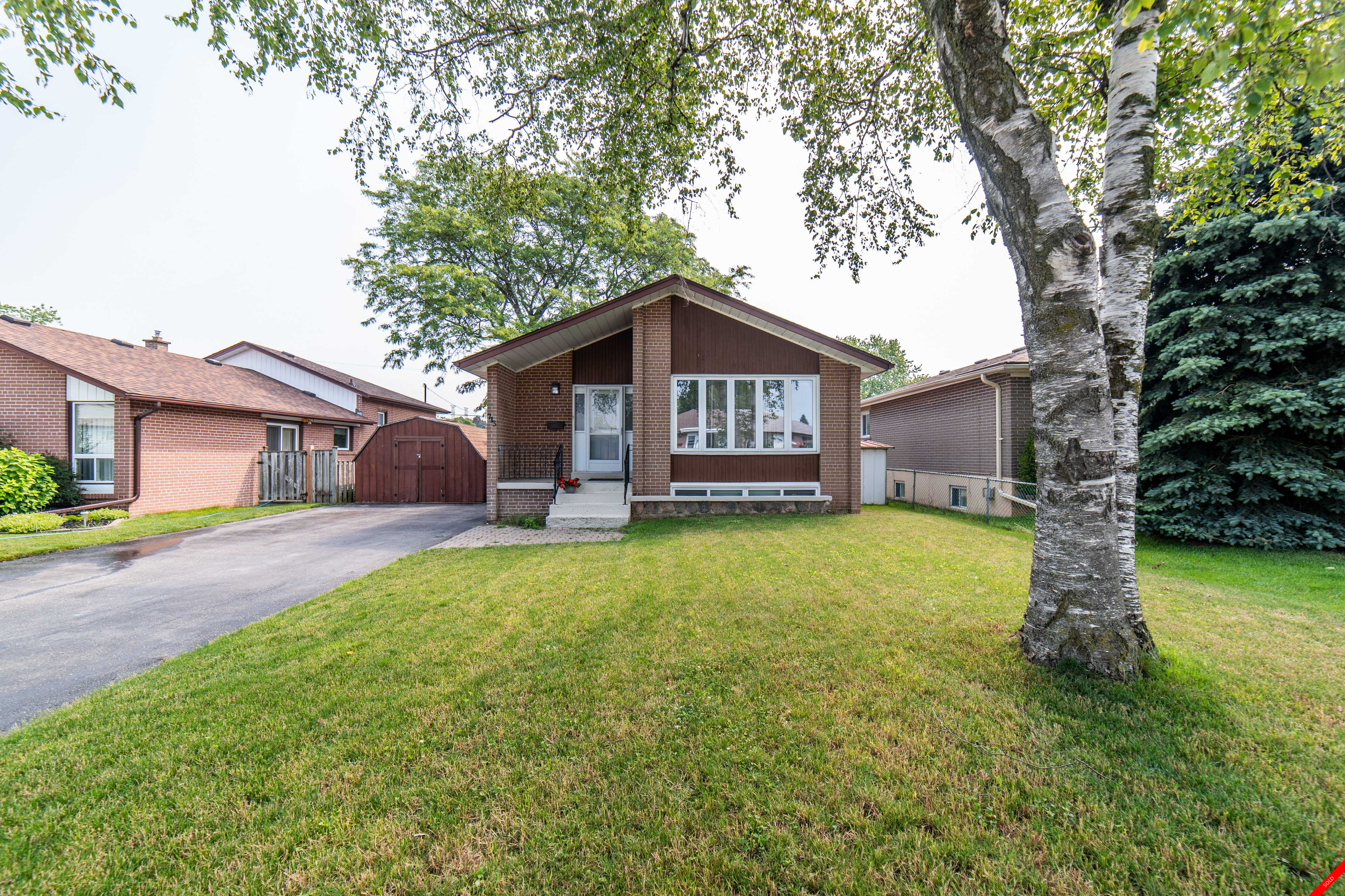 Pickering Bungalow for sale: 3+2 (Listed 2021-07-07)