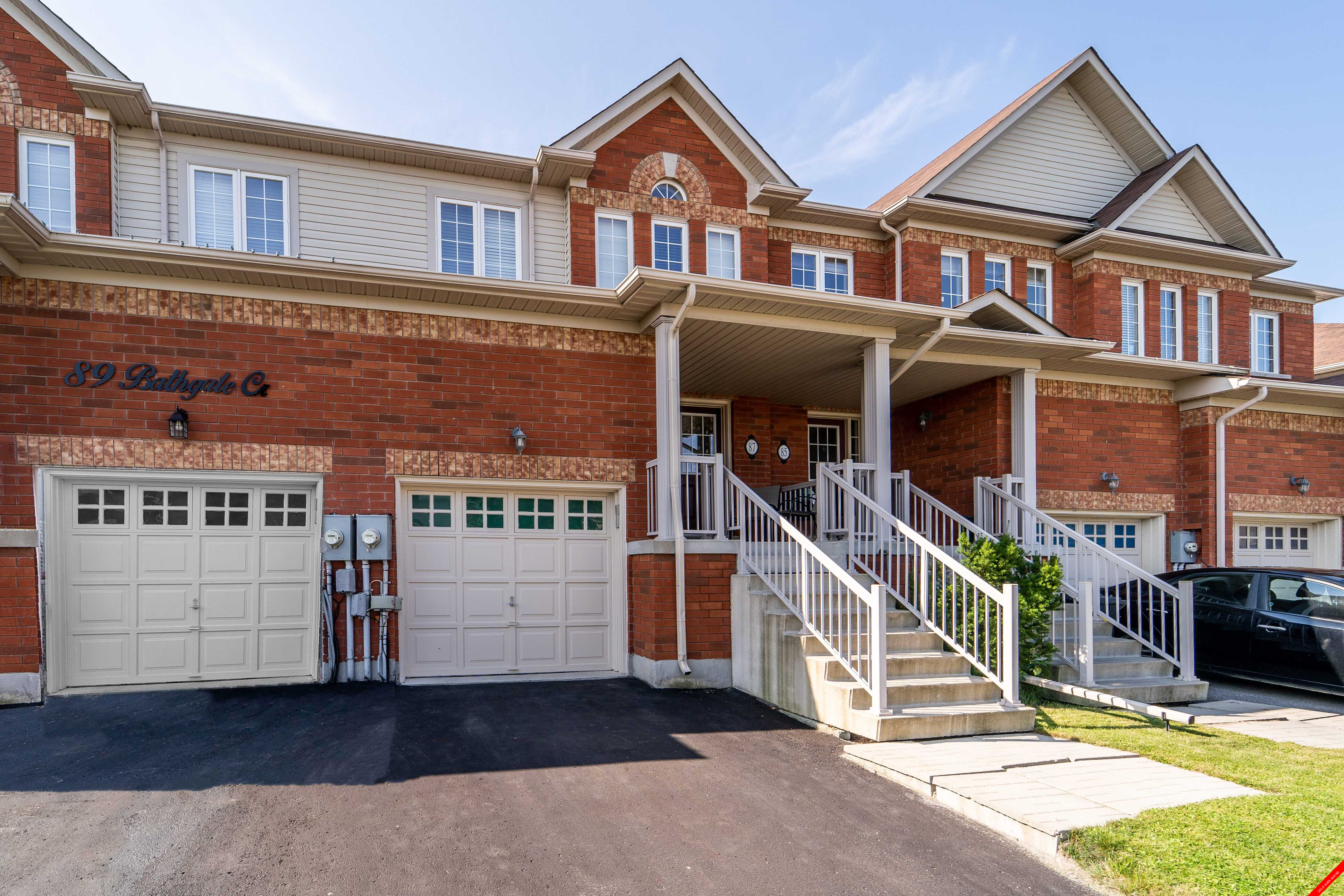 Courtice 2-Storey for sale: 3 bedroom Stainless Steel Appliances, Glass Shower, Hardwood Floors, Dark Hardwood Floors, Plush Carpet (Listed 2021-08-10)
