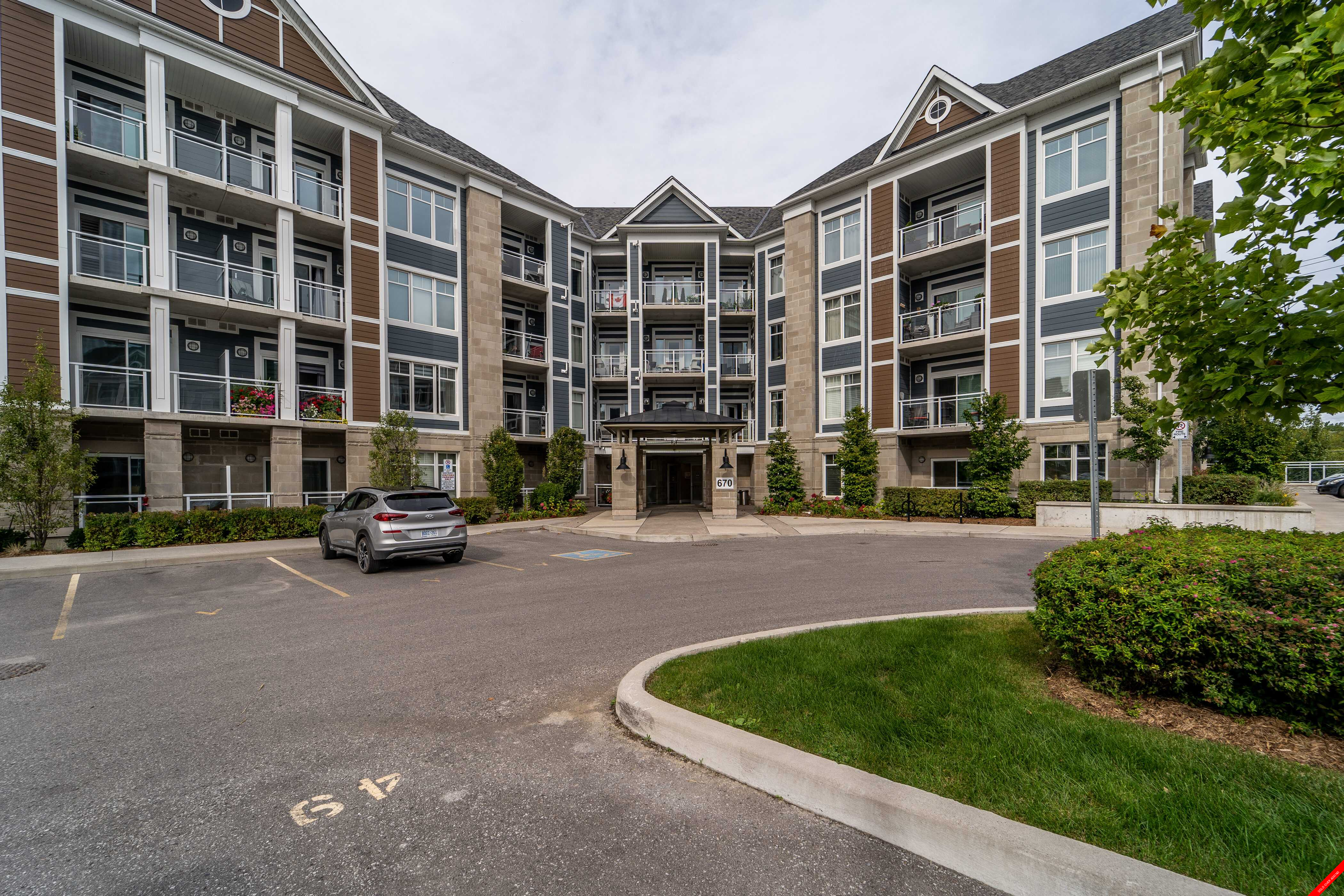 Whitby Shores Condo Apartment for sale: 1+1 (Listed 2021-09-16)
