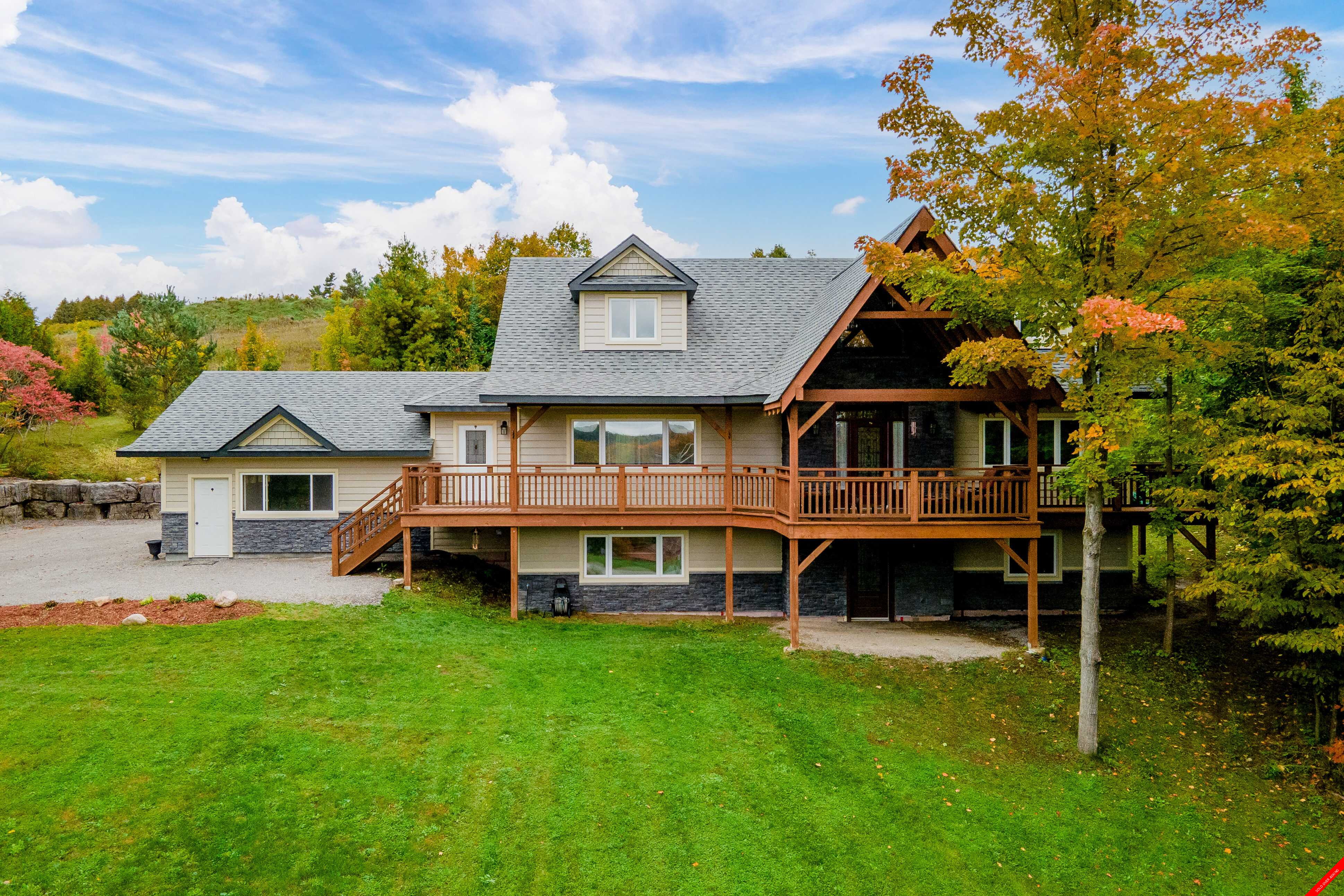 Bethany 1 1/2 storey for sale: 3 bedroom Stainless Steel Appliances, Glass Shower, Hardwood Floors 2,600 sq.ft. (Listed 2021-10-13)