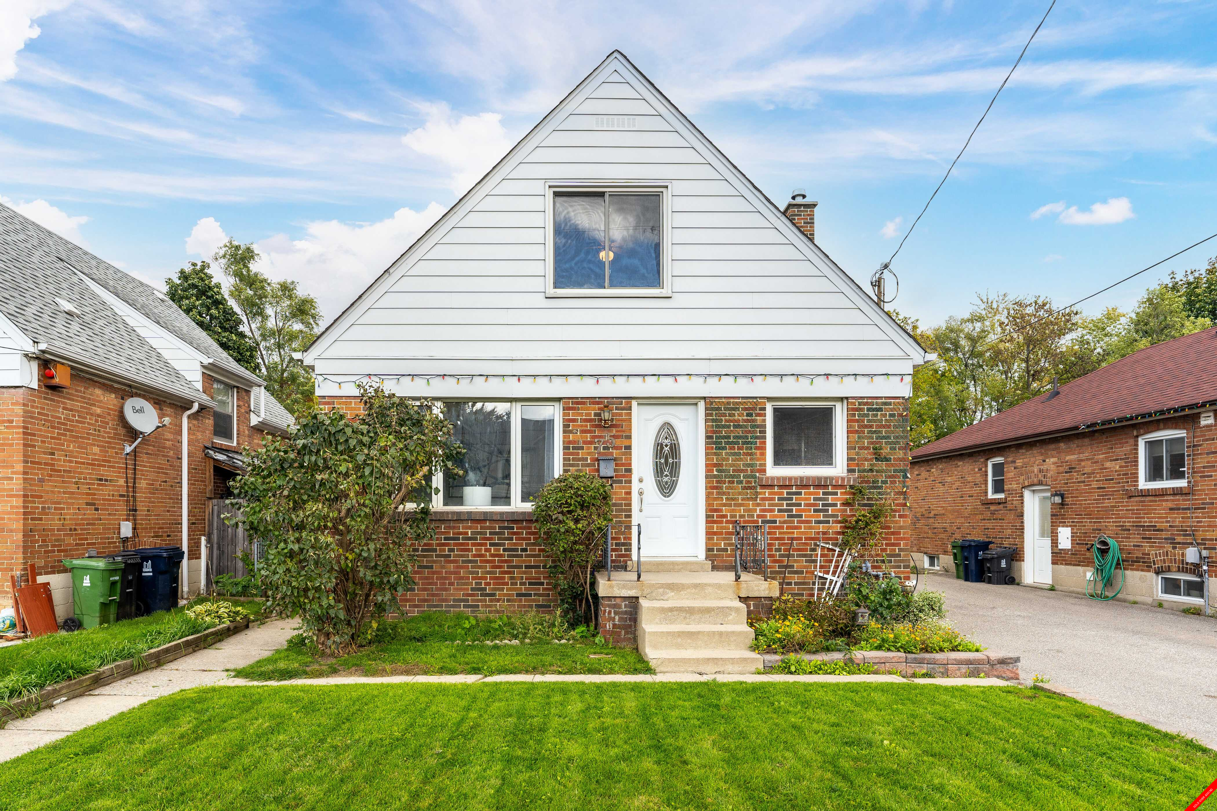 Wexford 1 1/2 storey for sale: 4 bedroom (Listed 2021-10-25)