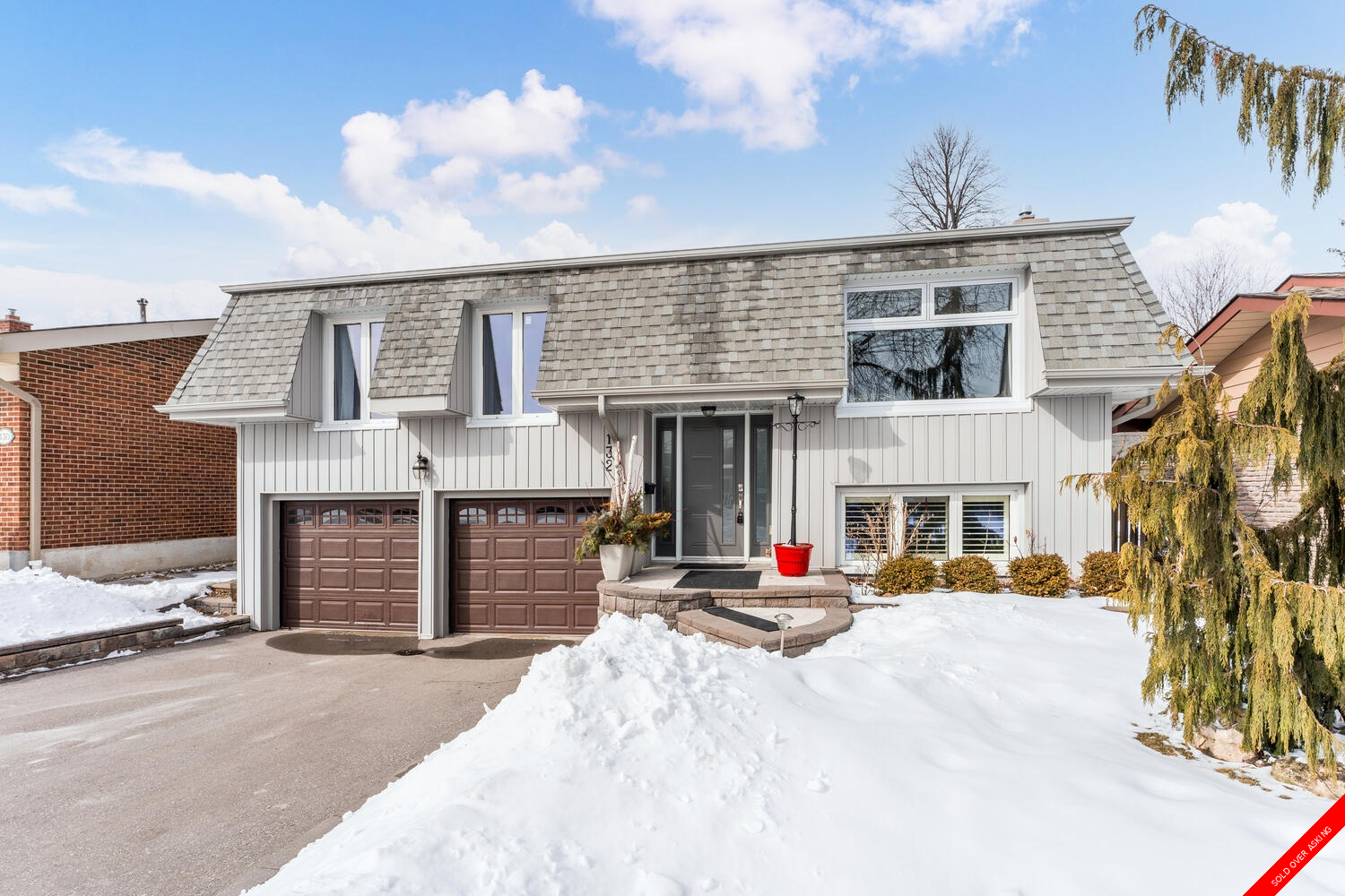 Lynde Creek Raised Bungalow for sale: 3 bedroom (Listed 2022-03-01)