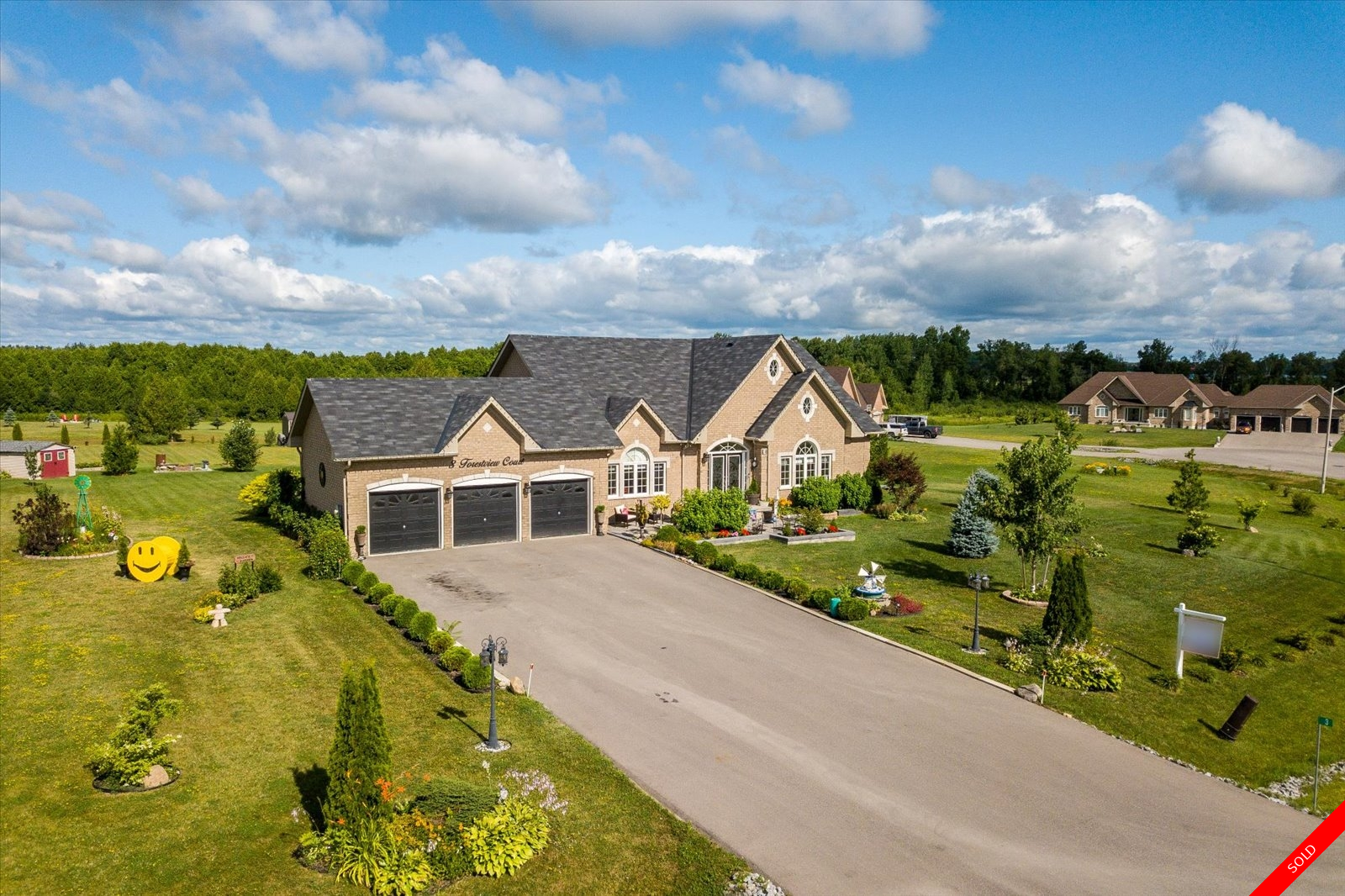 Janetville Bungalow for sale: 3 bedroom Tile Backsplash, Laminate Floors (Listed 2023-01-17)