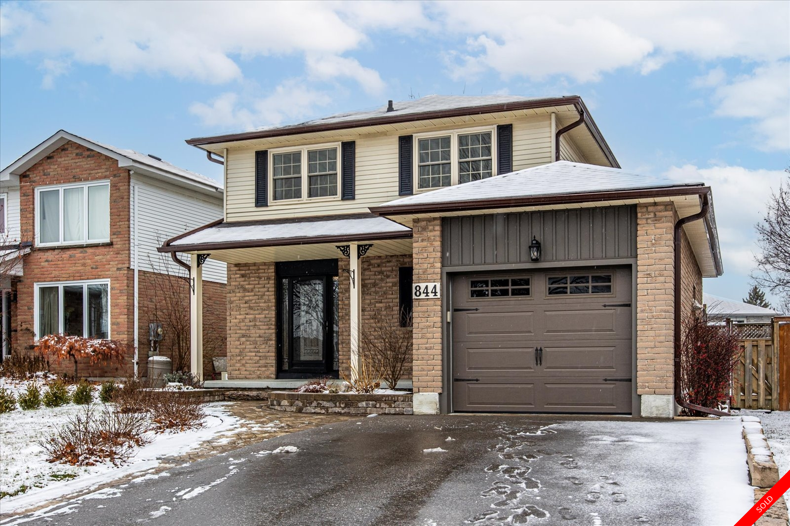 McLaughlin Detached for sale: 3 bedroom (Listed 2024-01-12)