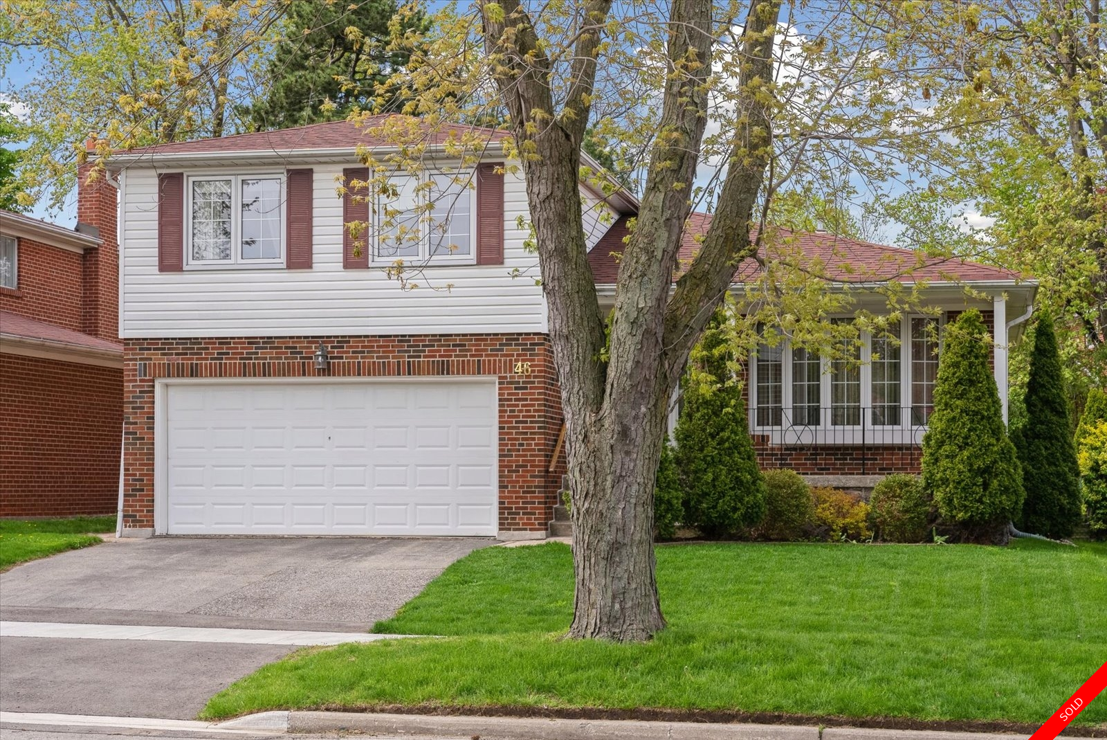 Agincourt North Sidesplit 4 for sale: 4 bedroom Hardwood Floors 1,871 sq.ft. (Listed 2024-05-16)