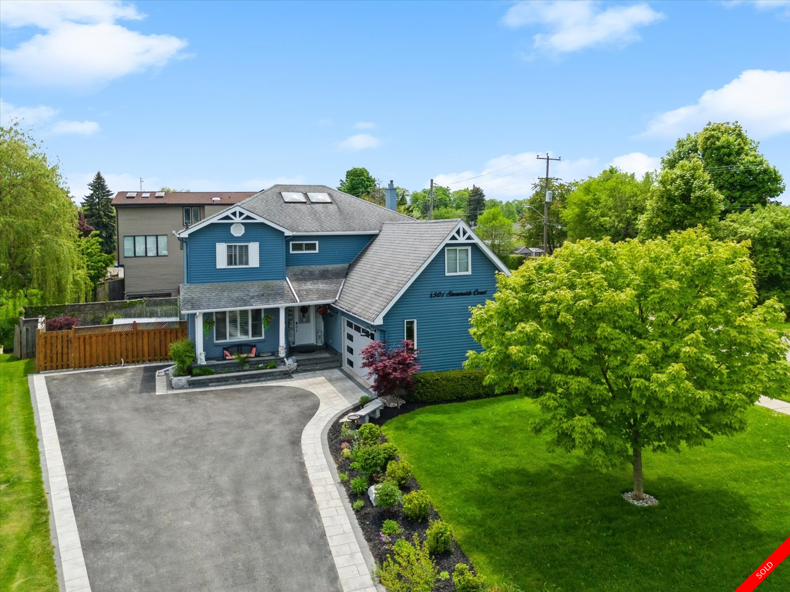 Bay Ridges 2-Storey for sale: 4+1 Stainless Steel Appliances, Granite Countertop, Glass Shower, Hardwood Floors, Laminate Floors 3,874 sq.ft. (Listed 2024-09-27)