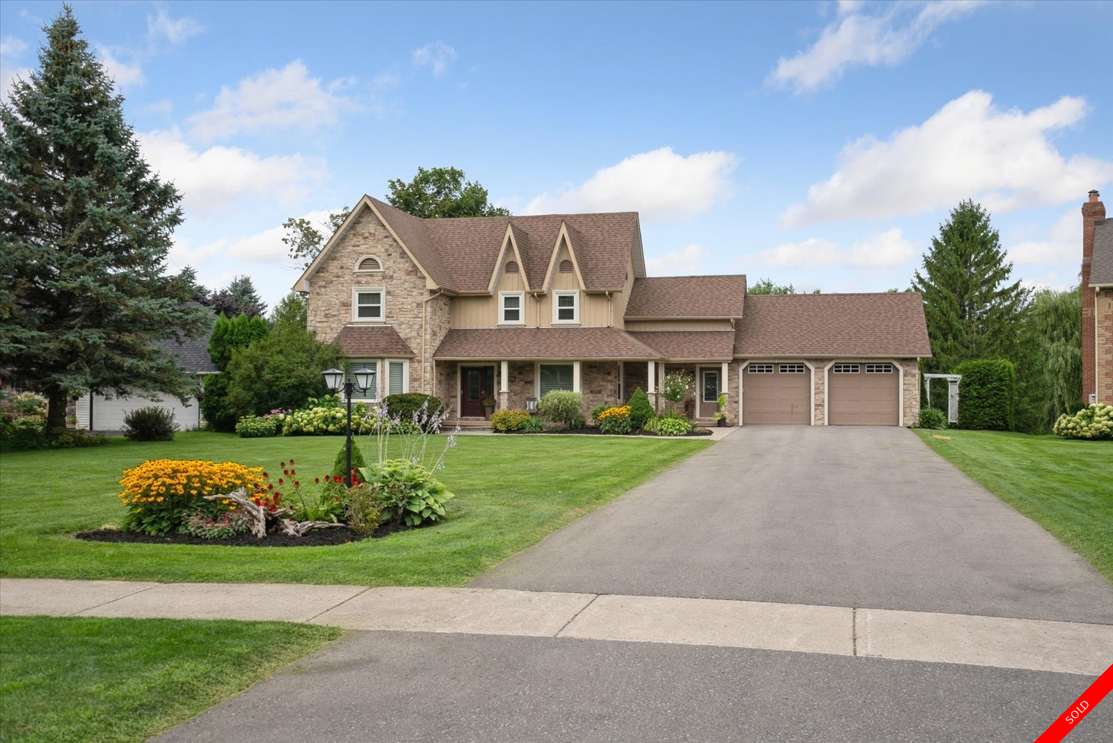 Claremont 2-Storey for sale: 4 bedroom (Listed 2024-09-24)