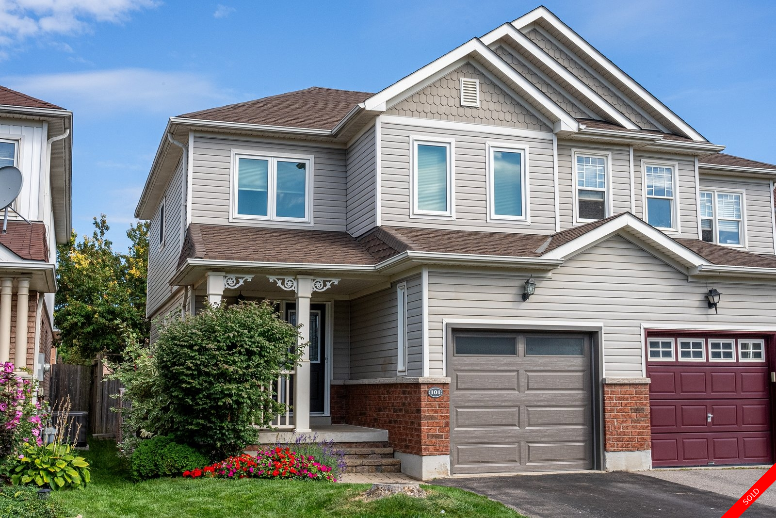 Williamsburg 2-Storey for sale: 3 bedroom Stainless Steel Appliances (Listed 2024-10-01)