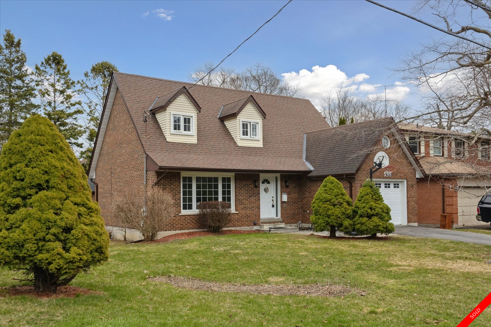 Pickering 2-Storey for sale:  4+1  (Listed 2025-04-22)