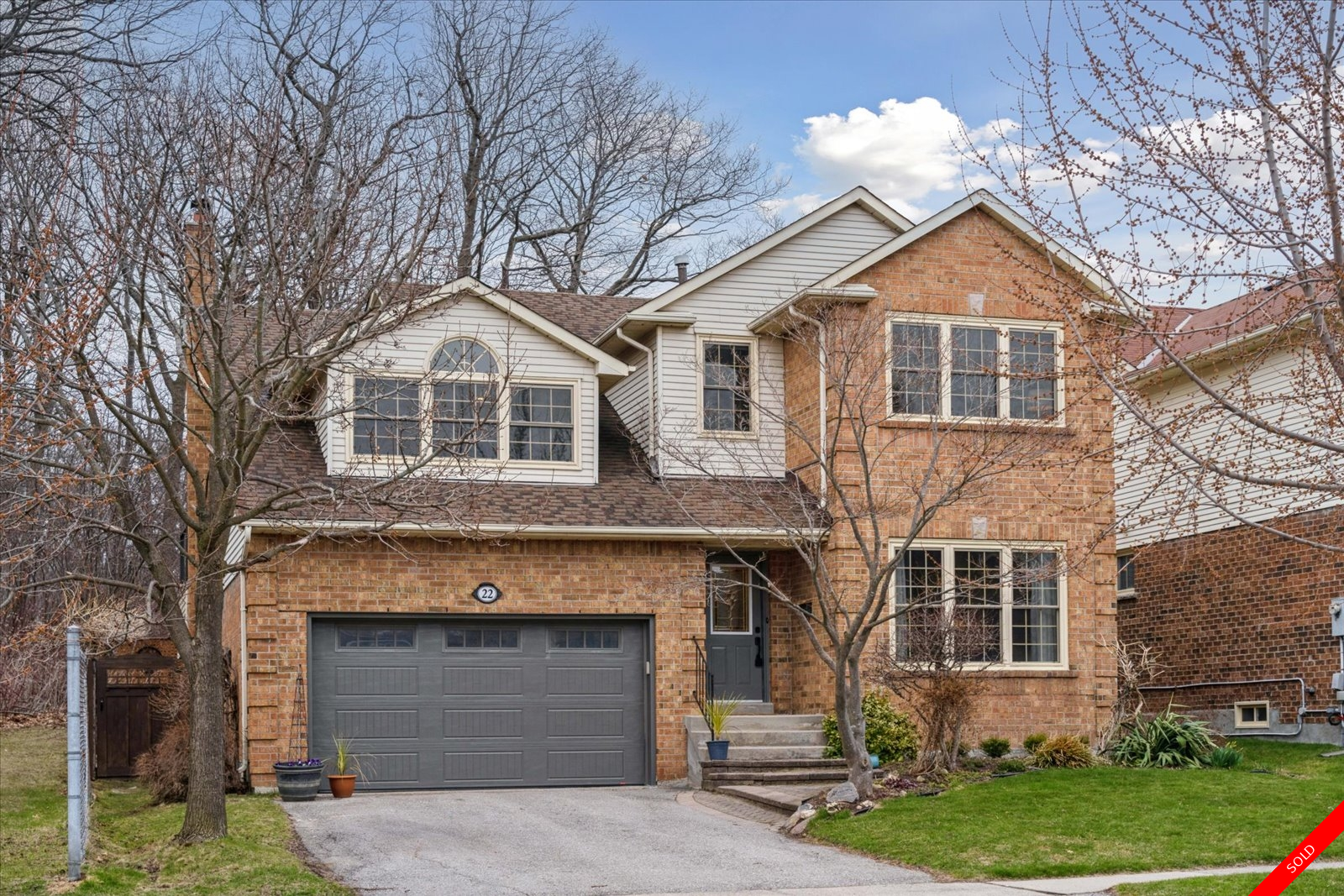 Ajax 2-Storey for sale: 4 bedroom 2,572 sq.ft. (Listed 2025-04-16)