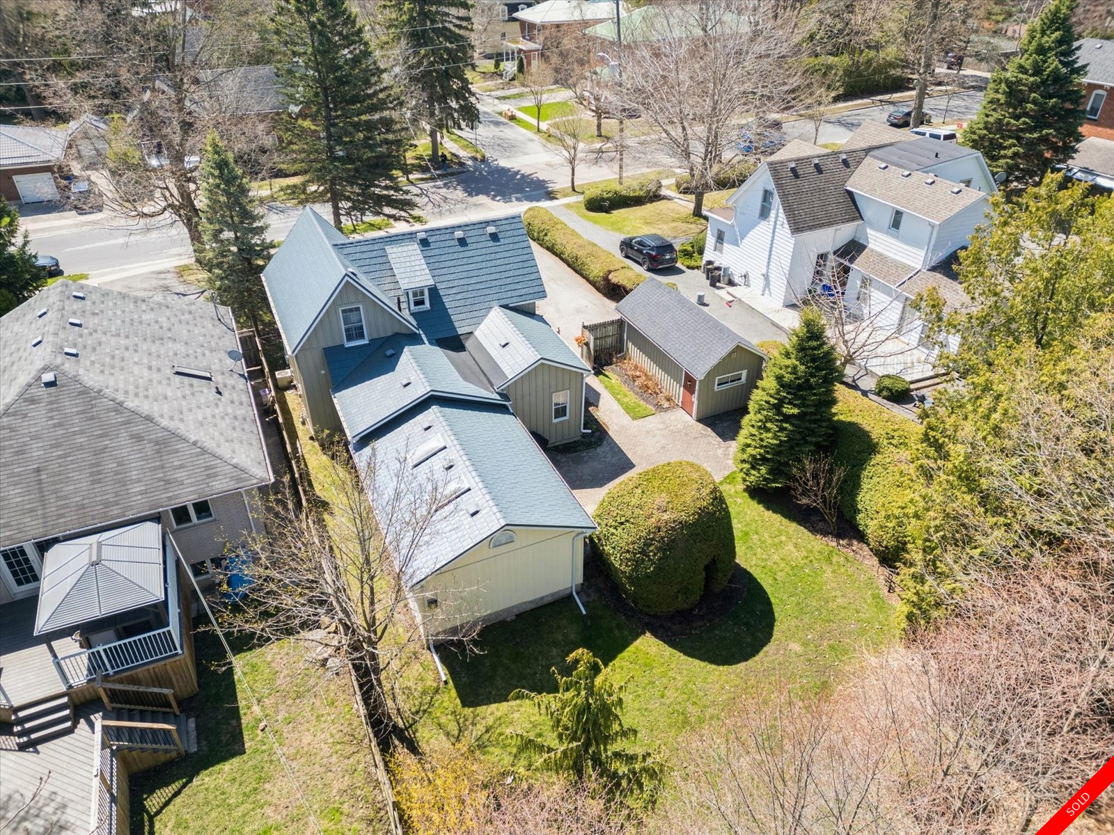 Clarington 1 1/2 storey for sale:  3 bedroom  (Listed 2025-04-29)