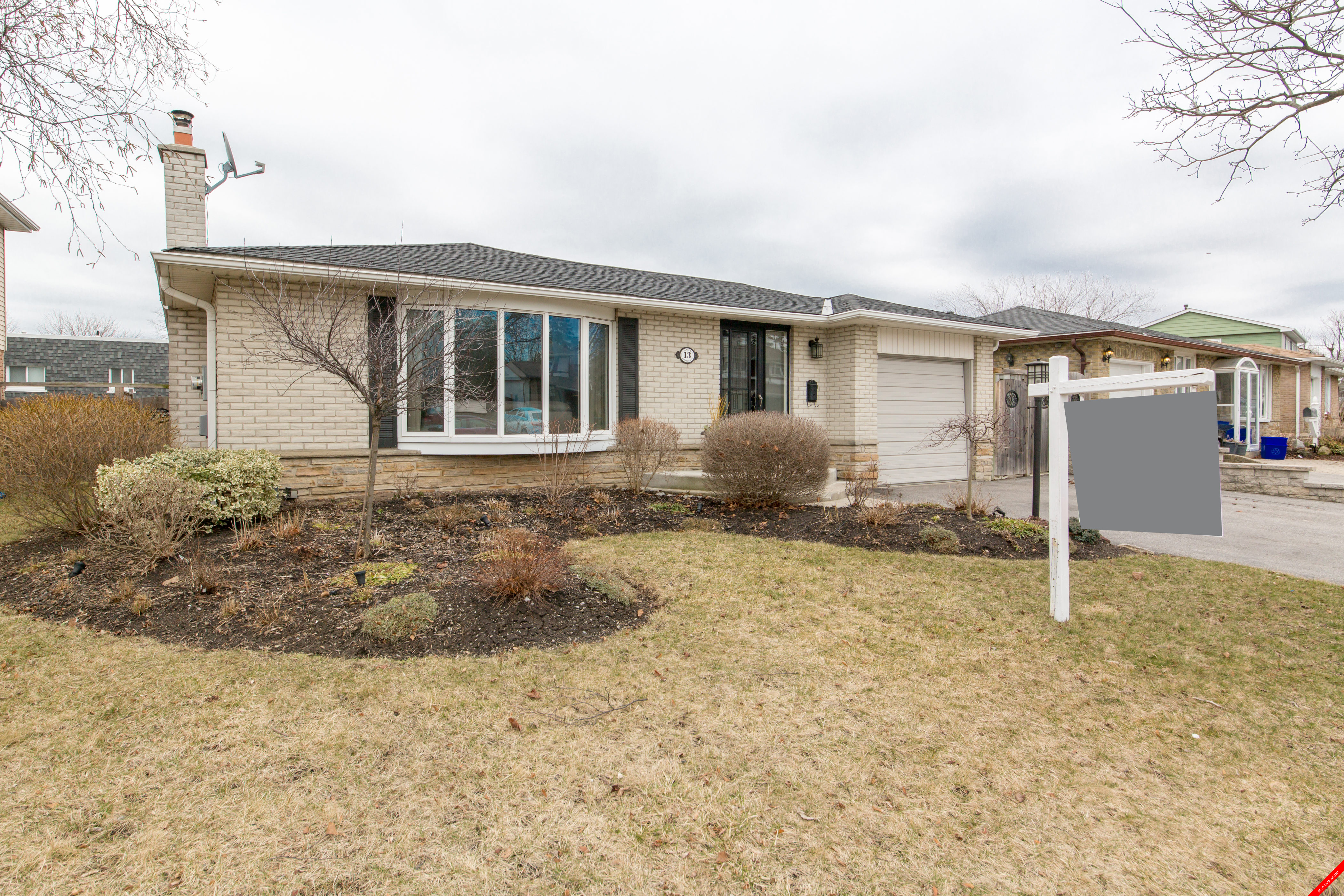 South West Bungalow for sale: 3 bedroom 1,222 sq.ft. (Listed 2017-03-29)