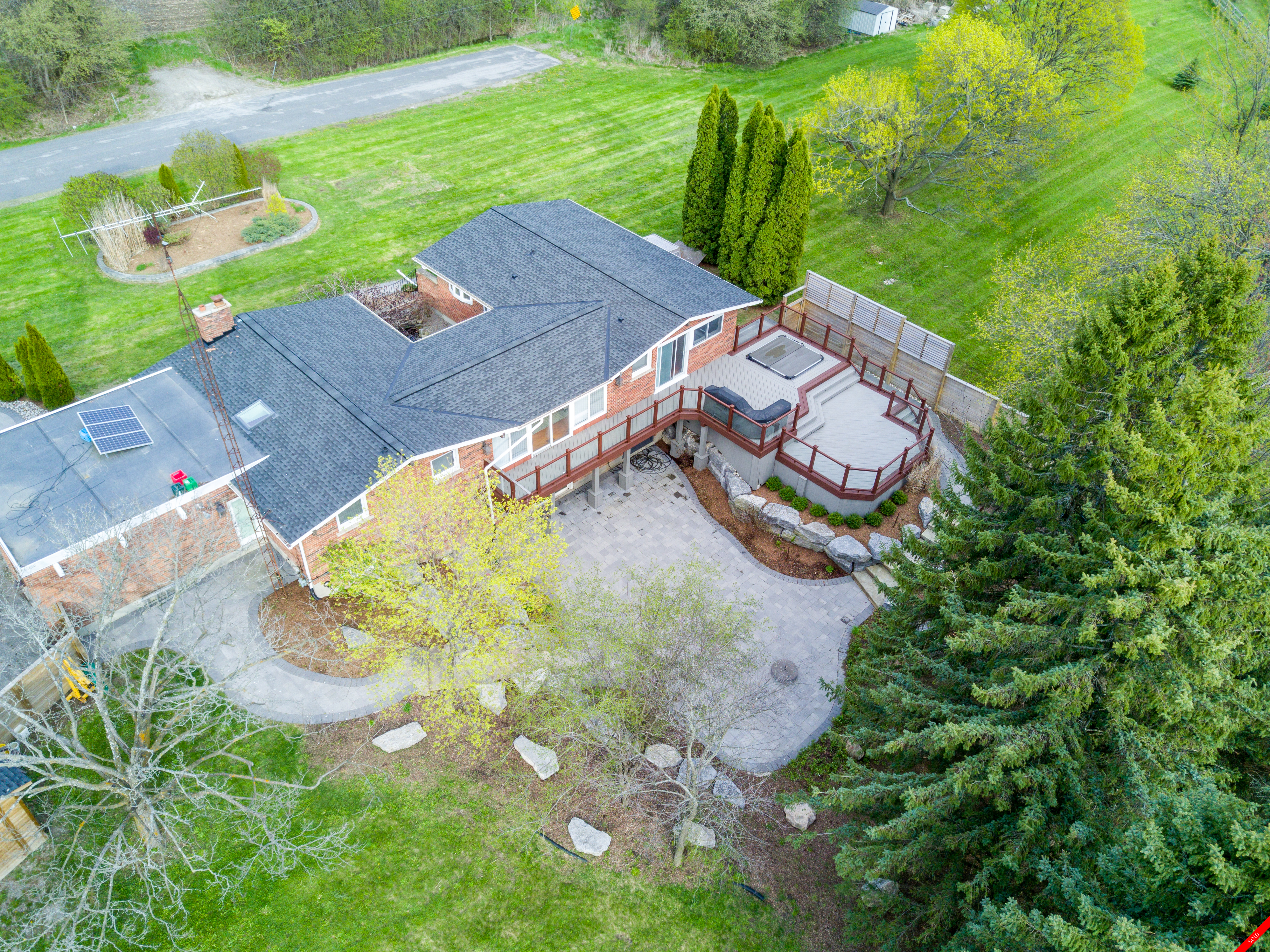 Rural Whitby Bungalow for sale: 3 bedroom (Listed 2017-05-10)