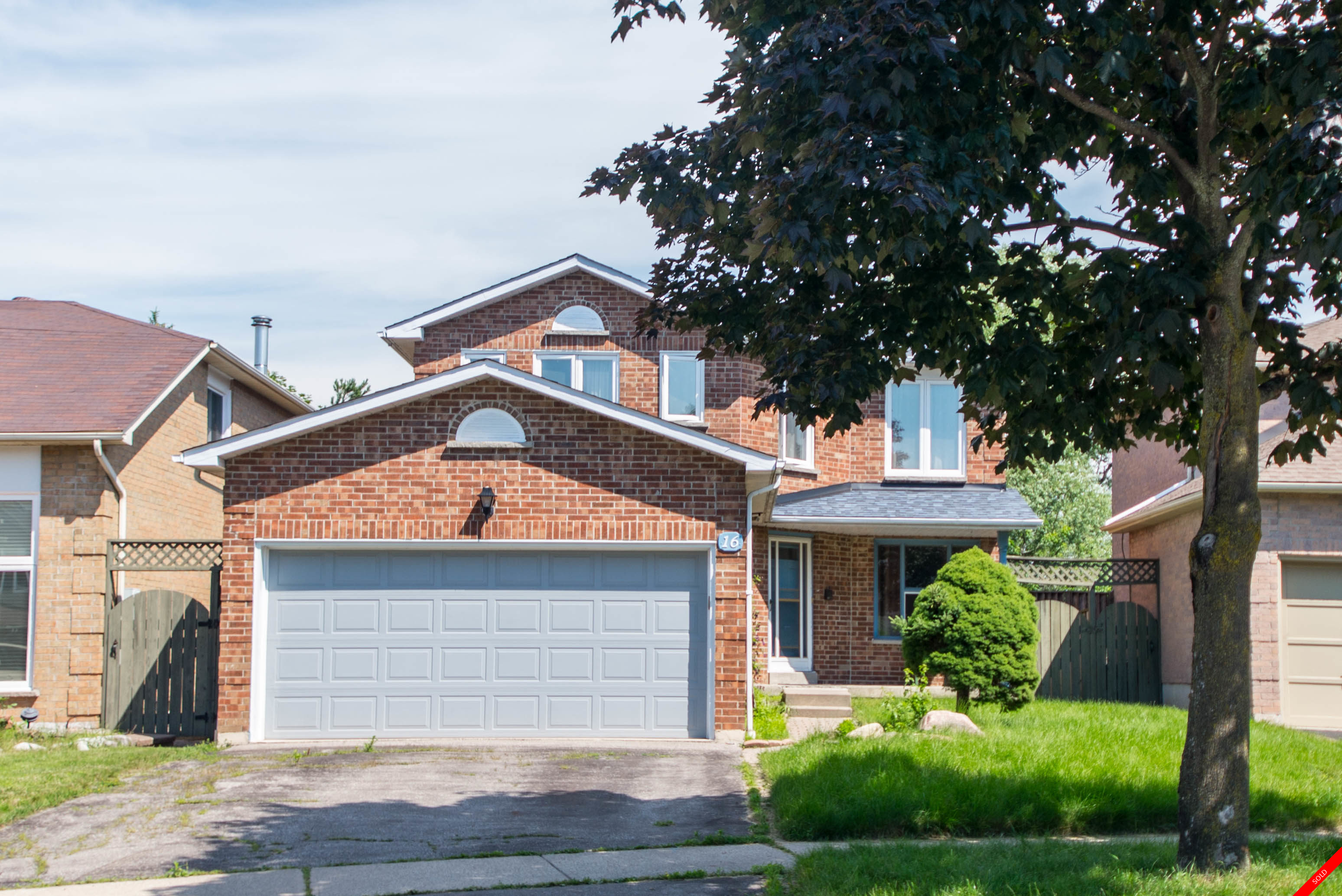 Central 2-Storey for sale: 3+1 (Listed 2017-07-11)