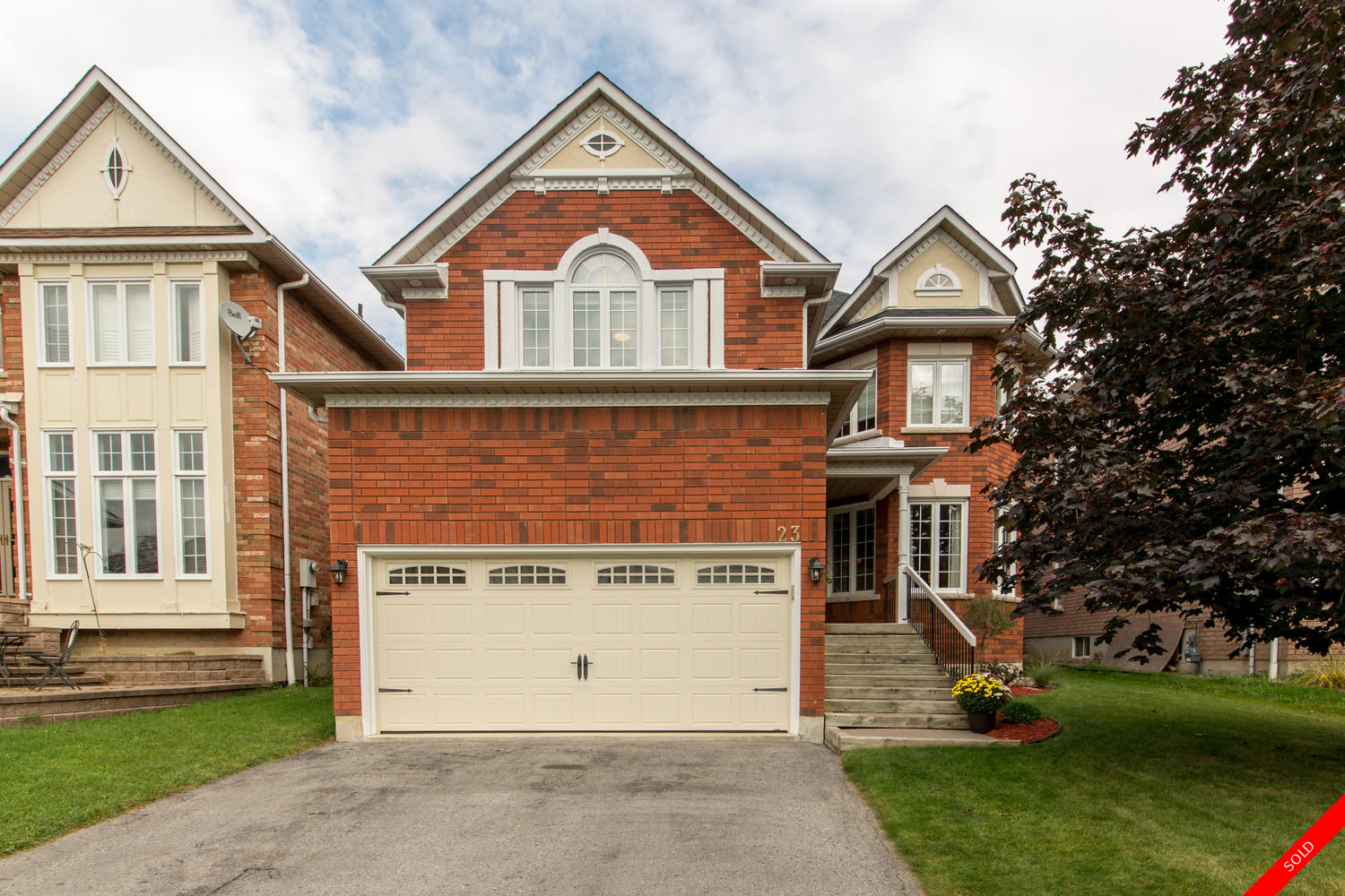 Central West 2-Storey for sale: 4 bedroom 2,577 sq.ft. (Listed 2017-10-10)