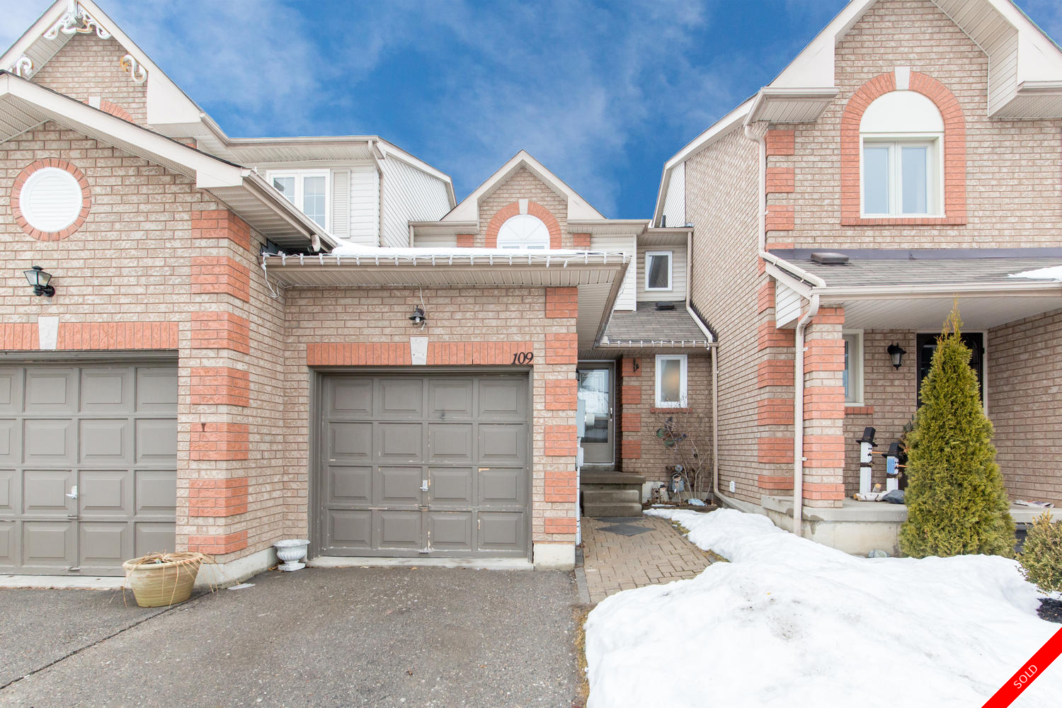 Bowmanville 2-Storey for sale: 3 bedroom (Listed 2018-02-16)