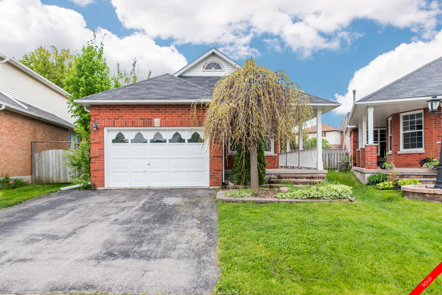 Courtice 1 1/2 storey for sale: 3+1 (Listed 2018-05-23)